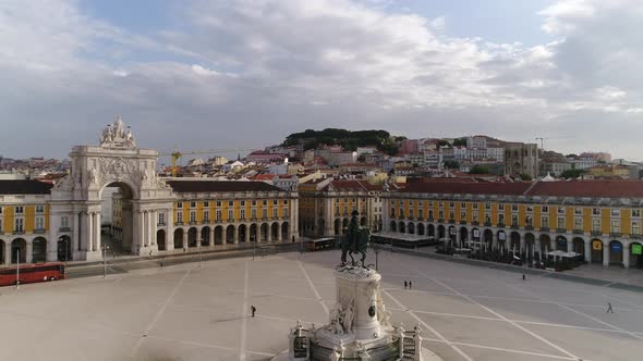 Equestrian statue of Dom José King of Portugal in Lisbon Commerce Square alt