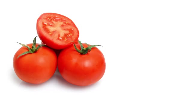 sliced tomatoes 