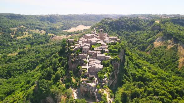 Panoramic Aerial View of Civita Di Bagnoregio Medieval Town Perched on a Mountain Italy alt