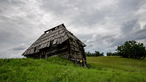 Rural Mountain Landscape Timelapse alt