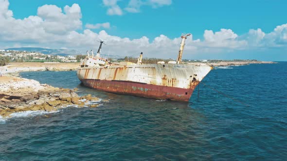 Vintage Old Rusty Sailing Ship alt