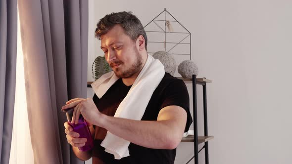 Enjoying Fitness Happy Man Refreshment Water alt