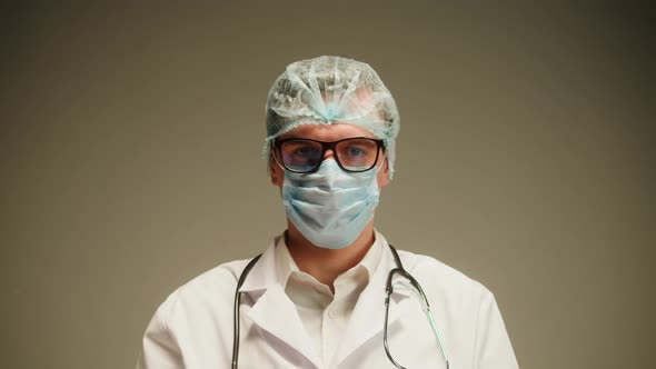 Doctor Portrait Nurse Therapist alt