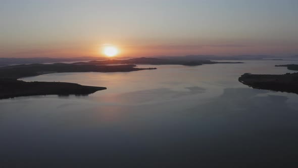 Sunrise Over the Sea alt