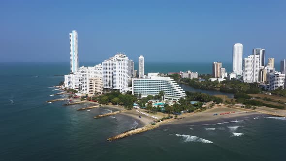 The Beautiful Panorama Luxury Hotels of the Bocagrande District in Cartagena, Colombia alt