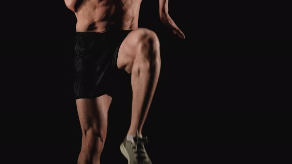 Fitness Man Running on the Spot alt