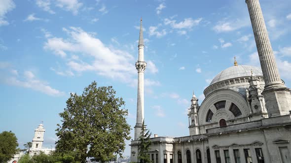 Istanbul Dolmabahce Mosque alt