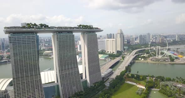 Marina Bay Sansa and Singapore Flyer Are Shot From the Air By Drone, Singapore