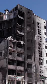 Vertical Video of a Wartorn House in Ukraine alt