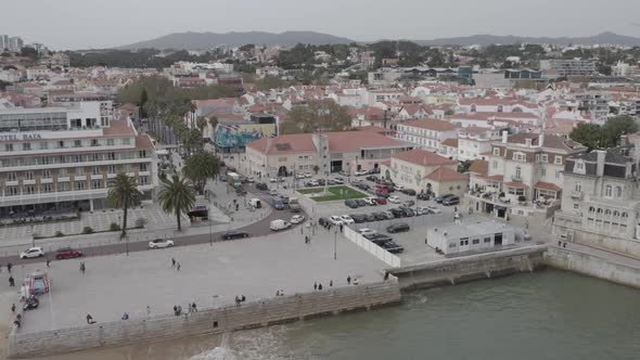 Cascais city beach alt