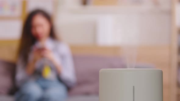 White water air humidifier create fog for purify and moisture the air and moisturizing the skin.Wate alt