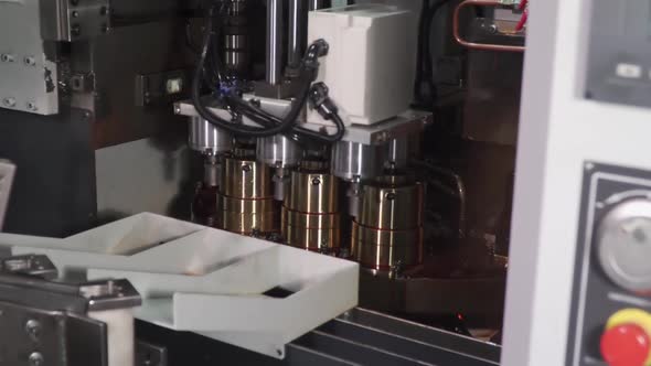 Robotic Equipment alt