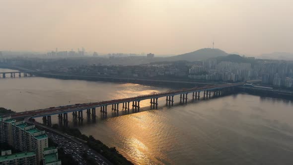 Seoul City Han River Dongho Bridge Traffic