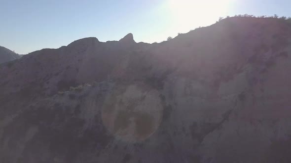 Drone revealing two huge Californian mountains. Shot on a drone in 4K alt