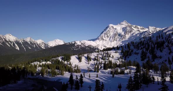 Mount Shuksan Aerial Perspective Moving in Closer