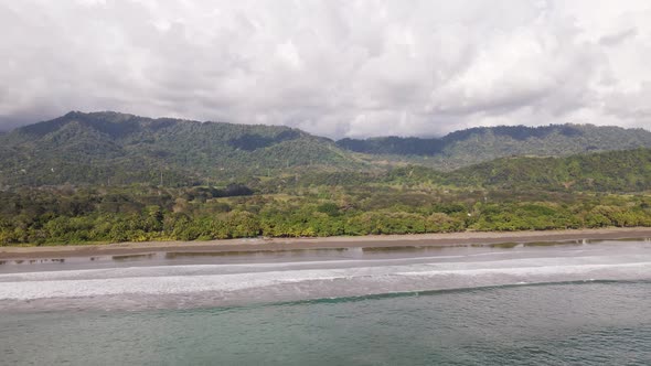 Playa Linda (Matapalo), an expansive, tropical beach hidden away on the Central Pacific Coast of Cos alt