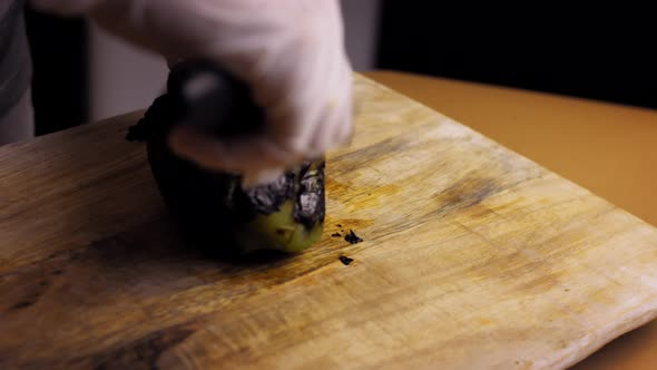 Preparing Process of Chiles En Nogada Recipe alt