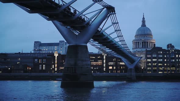 The Famous London Millennium Footbridge Over The River Thames In London, UK With One End Close To Sa alt