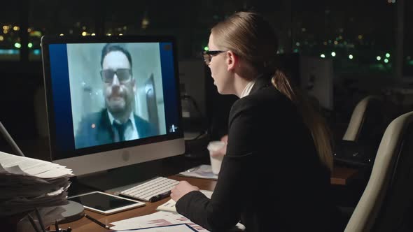 Business Partners Arguing Online alt