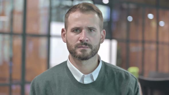 Portrait Shoot of Angry Man Shouting so Loud alt