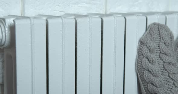 Warming Legs at Home alt