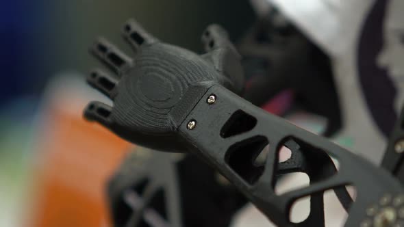 Robot Model Arm Moving, Future Technology and Toy, Artificial Intelligence alt