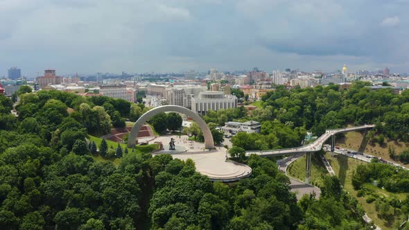 Aerial Panoramic View of People's Friendship Arch in Kyiv alt