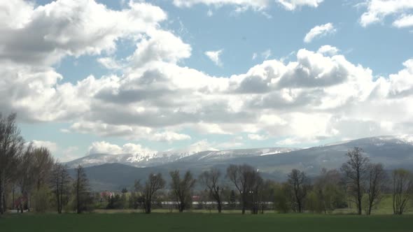 Clouds Under The Mountains