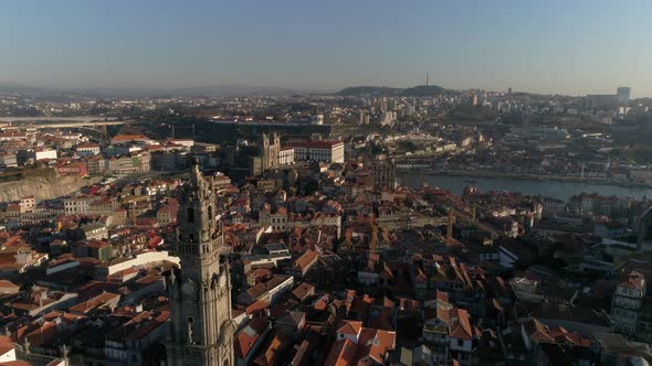Cityscape of Porto, Portugal alt