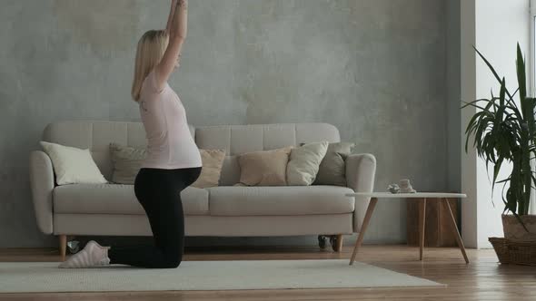 Fitness yoga of pregnant mother to maintain tummy tone