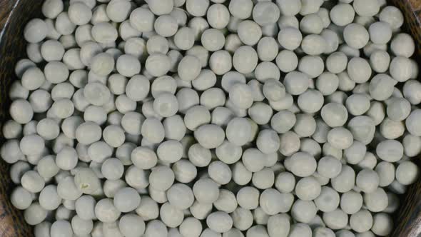 Dried Green Peas in Bowl alt