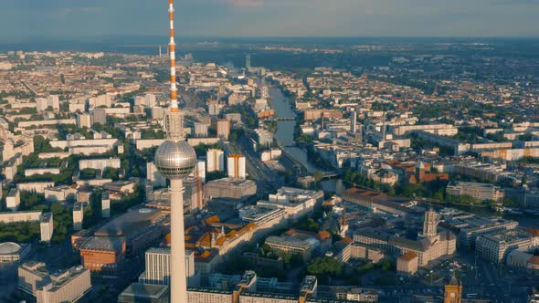 Cityscape of Berlin and Tv Tower alt