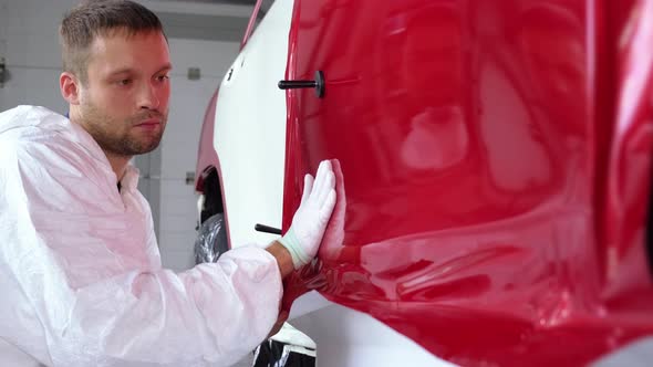 Changing Car Colour with Vinyl Wrap alt