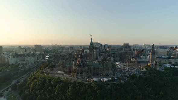 Aerial of Ottawa, with the Parliament Buildings alt