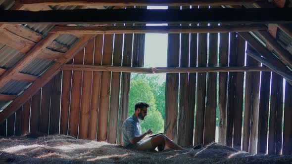 Helpdesk Internet Online Meeting Conference In Remote Office Webinar Talking On Webcam. alt