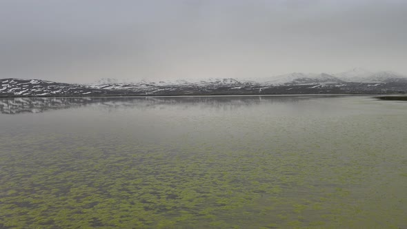 green lake landscape mountains alt