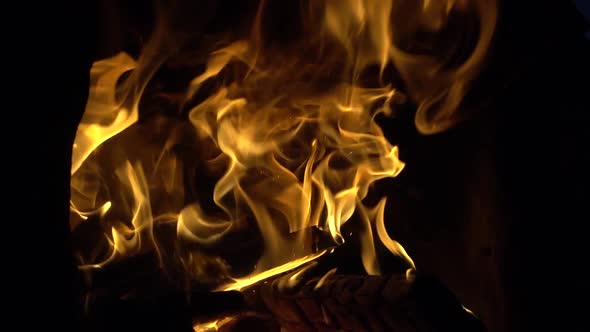 Strong fire burning alt