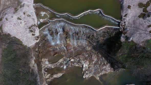 Waterfall in the Park alt