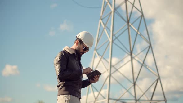 Builder Constructor Specialist. Civil Engineer Architect Construction Site. Engineer Developer, alt