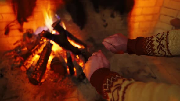 Hands of the man closeup. alt