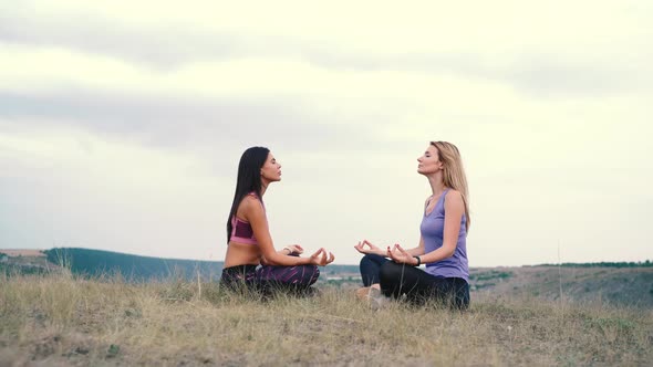 Side View Two Lady Having Workout Outdoor alt