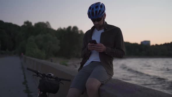 Theme is Cycling in Seaside alt