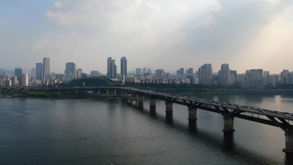 Seoul Han River Cheongdam Bridge City Building Traffic