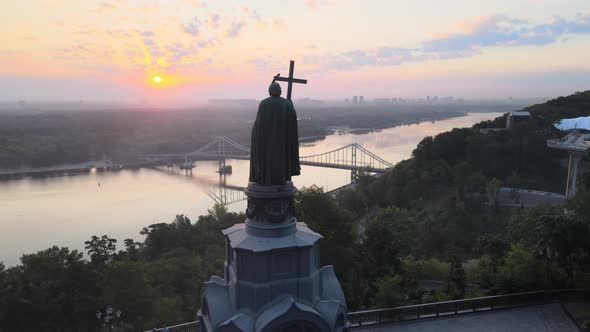Monument To Vladimir the Great at Dawn in the Morning, Kyiv, Ukraine alt