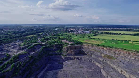 Processing Plant for Crushed Stone and Gravel alt