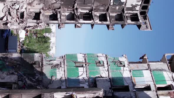 Vertical Video of a Bombedout House in Borodyanka Ukraine alt
