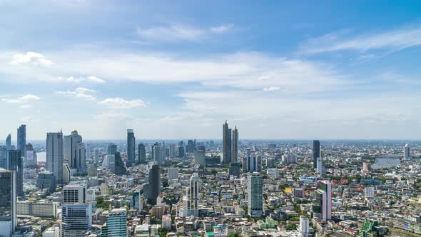 Bangkok business district city center and Chao Phraya River, zoon in – Time Lapse