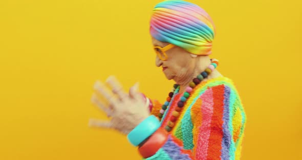 Funny grandmother moments alt