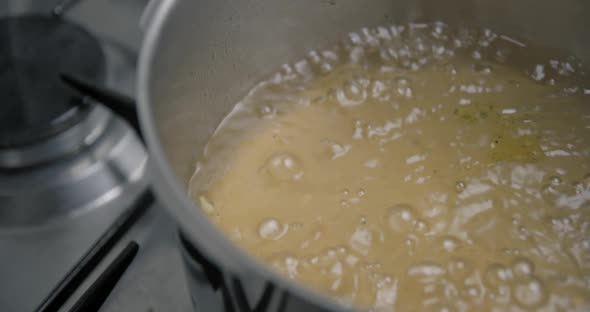 Soup boiling slow motion