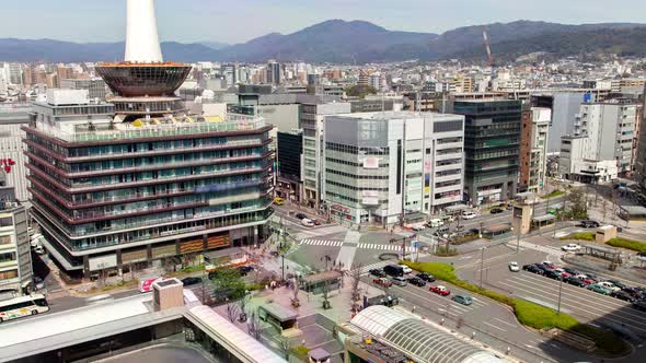 Kyoto Large Square By Railway Station Timelapse alt